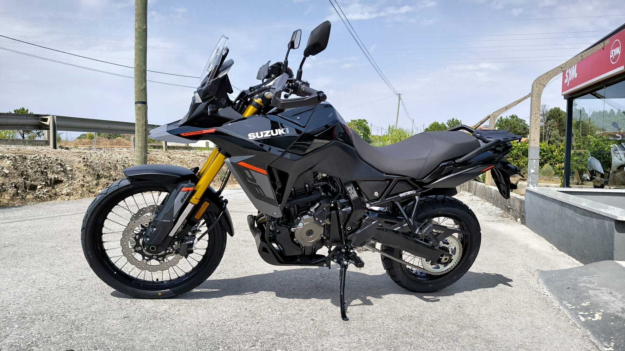 Suzuki V-Strom 800 DE, nova cor