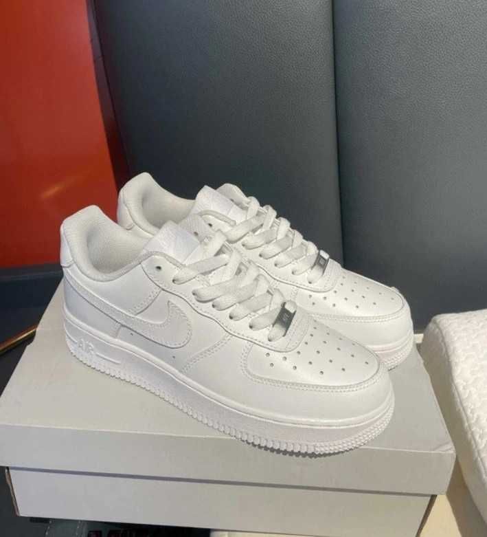 Dobre buty / męskie i damskie / Nike Air Force 1 Low / tani rozmiar.44
