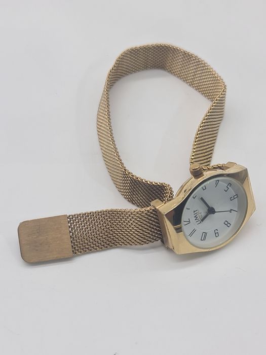 Relógio feminino LIMIT de pulseira magnética