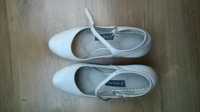 Buty ślubne białe na obcasie 38 Biały Bucik