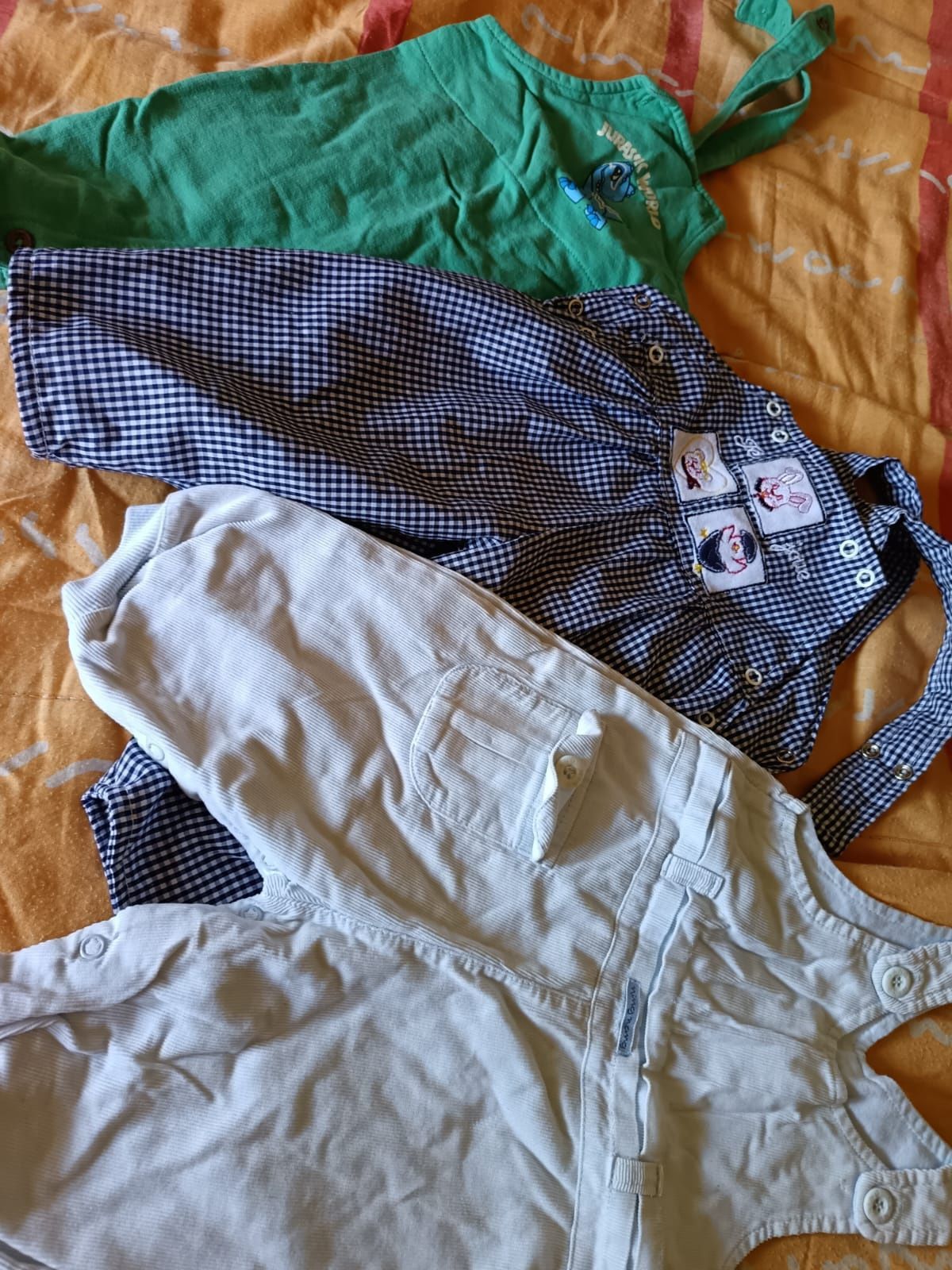 ROUPA BEBÉ 0-6 (algumas até 9) MESES