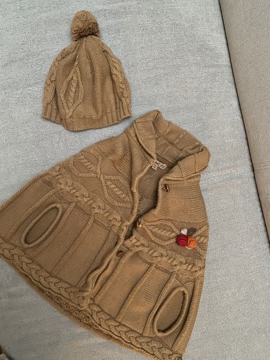 Mayoral ponczo narzutka czapka 80 86