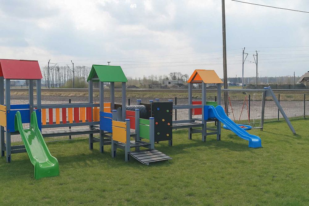 Plac zabaw zestaw zabawowy na plac zabaw do żłobka "Kolorowa Twierdza"