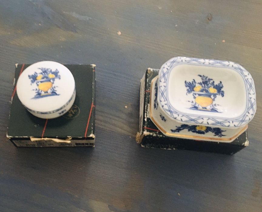 Cinzeiro e caixa regaleira Vista Alegre Viana