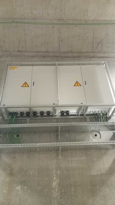 Eletricista residencial e industrial.