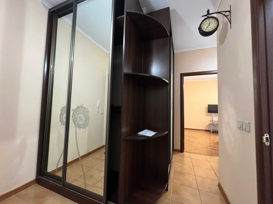 Продаж 1 кімнатної  кварт Комфорт Таун, Регенераторна,4 корп 1 Дарниця