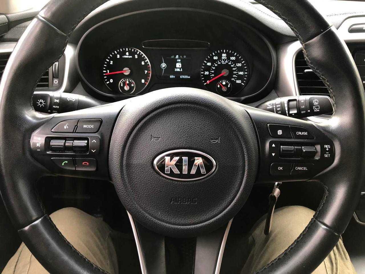Кіа Sorento 2015 рік