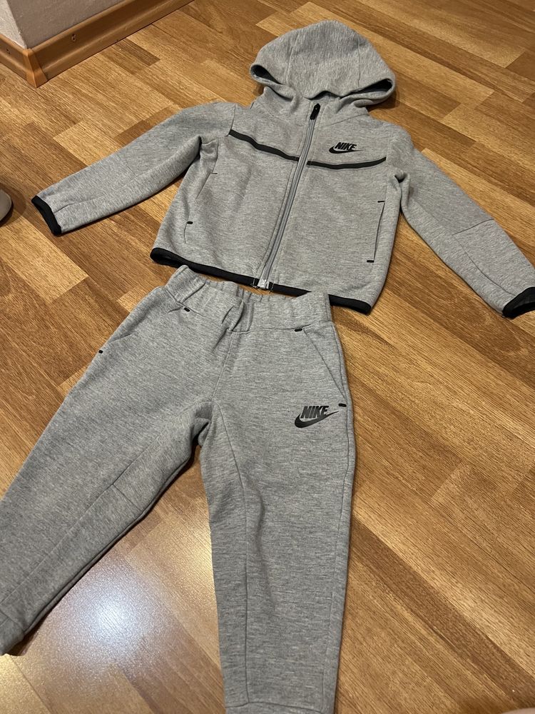 Костюм Nike на хлопчика