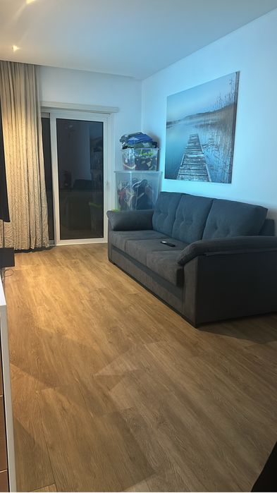 Sofa tres lugares novo