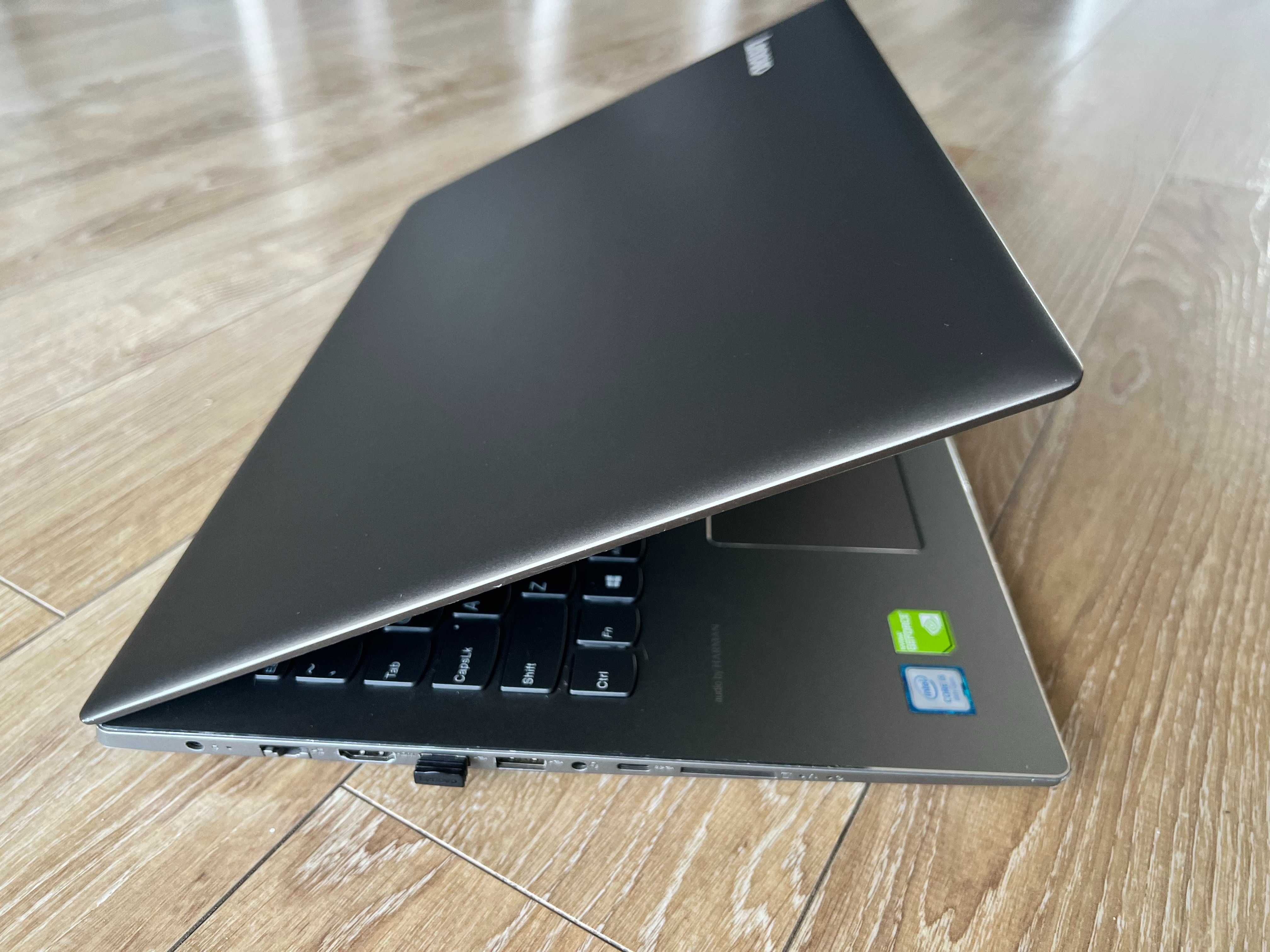 Laptop lenovo -Intel(R) Core(TM) i5-8250U