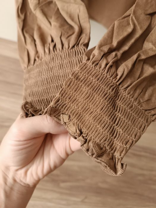 Brązowa cienka bluzka z długim rękawem półgolf wiskoza L 40