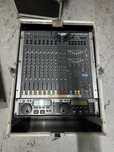 Flightcase + mesa mistura soundcraft + colunas + leitor dj