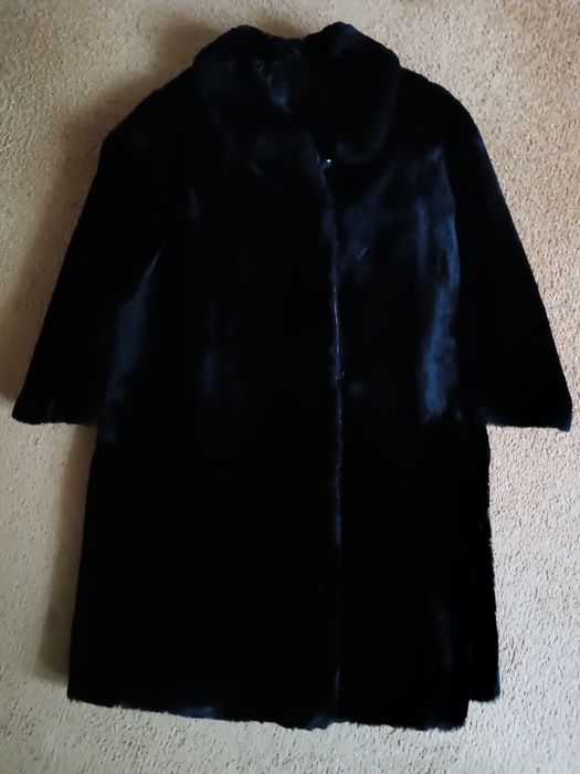 Шуба мутон 52 размер качественный плотный мутон