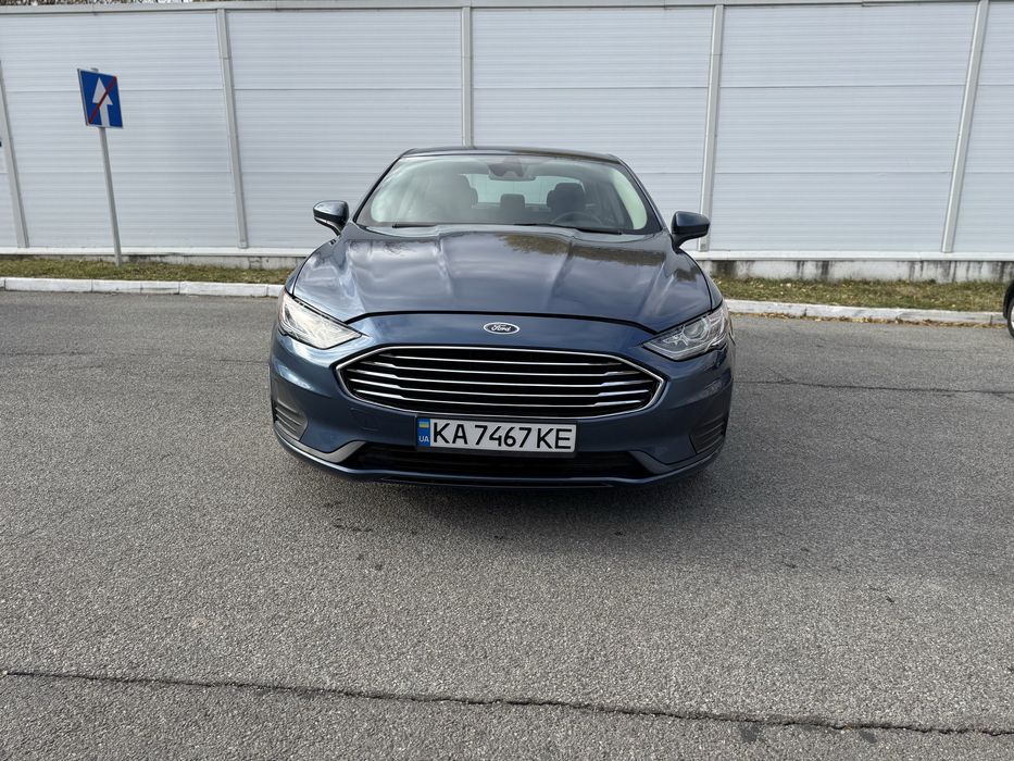 Оренда авто. Автомобіль в оренду. Машина в оренду. Таксі Львів. Гібрид