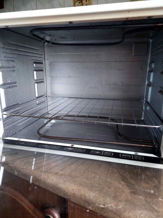 Продається піч електрична Saturn