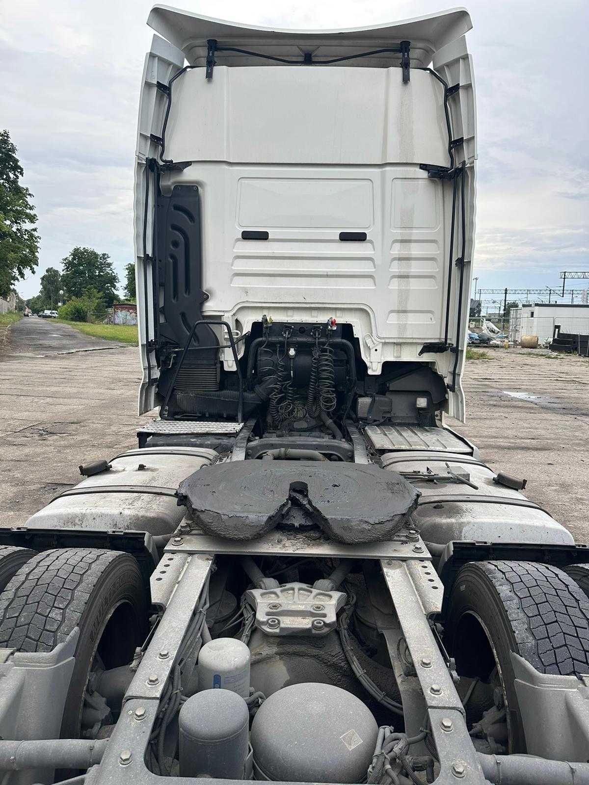 MAN TGX 18.500 Low Deck