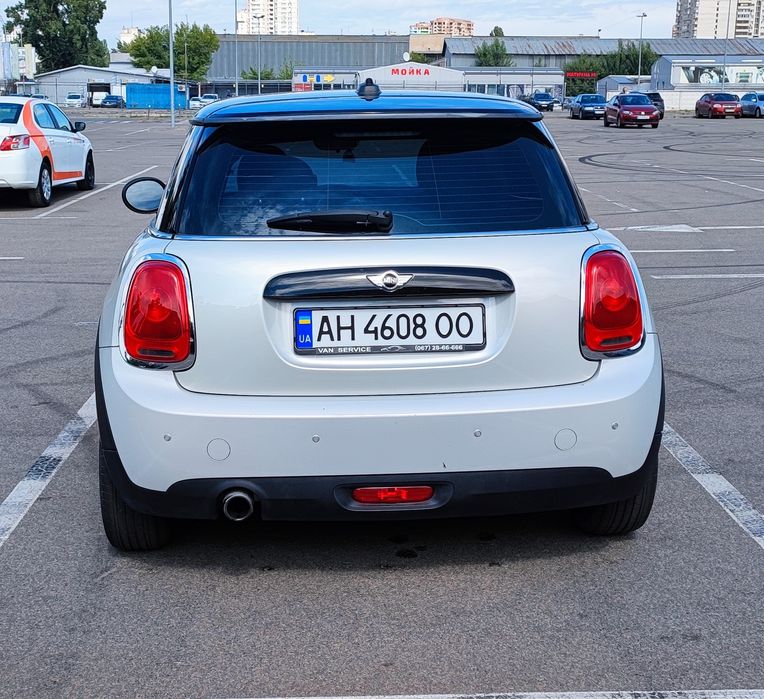 Продам Mini cooper f56 (2015г.) 44000 км. пробег