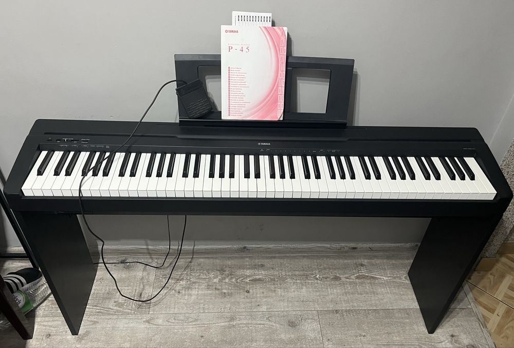 Pianino yamaha p45