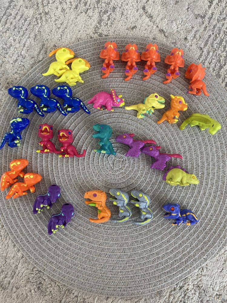 Kinder Joy - Jurassic World Фігурки динозаврів