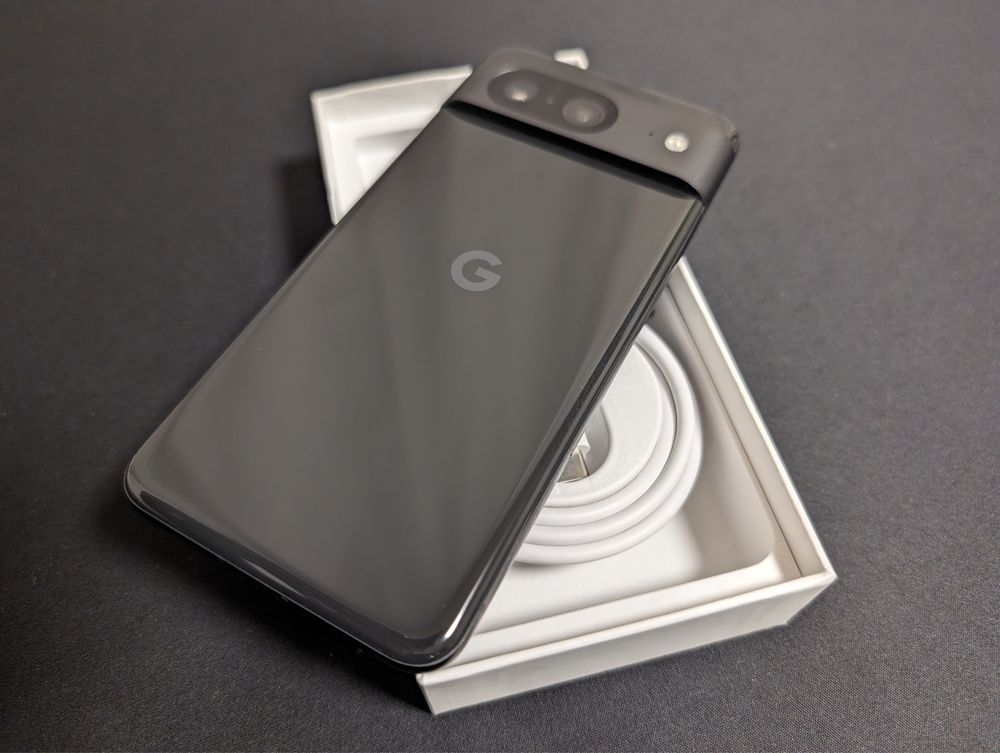 Google Pixel 8 8/128GB Obsidian Смартфон