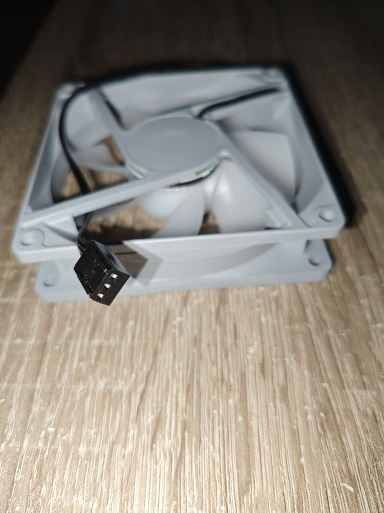 Wentylator Aigo 90mm 3pin