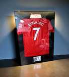 Cristiano Ronaldo koszulka z podpisem, autograf, rama. Prezent