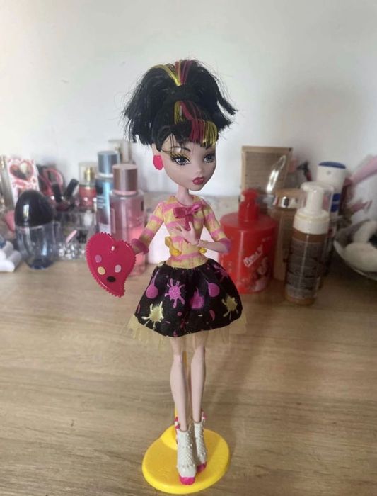 Lalka Monster high Draculaura Art Class 2008 g1