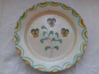 Pratos rústicos decorativos
