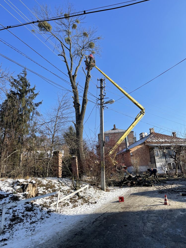 Оренда автовишки 18 та 22 метри від власника