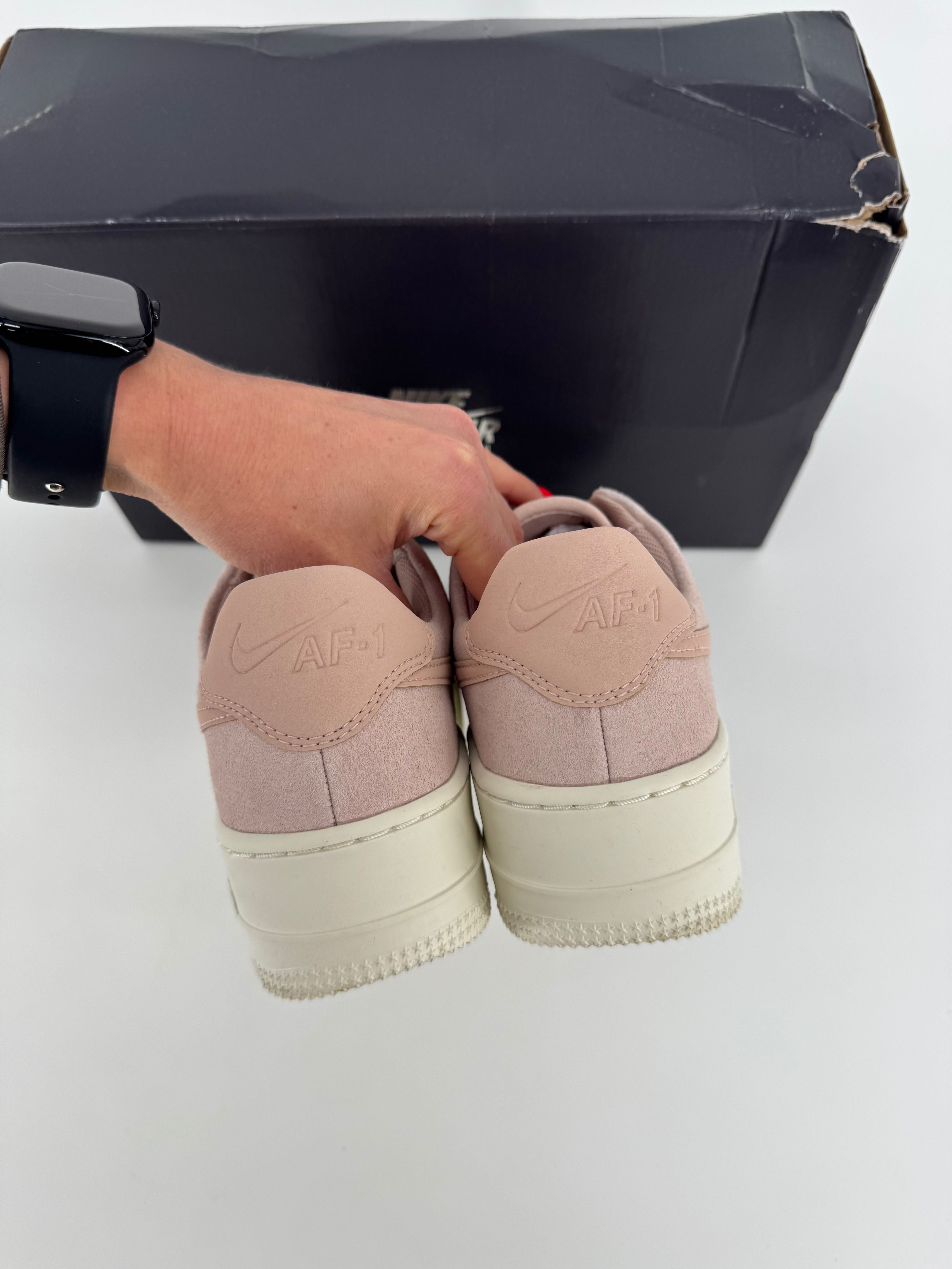 Nike air force  sneakersy damskie 38 na platformie różowe pudrowy róż
