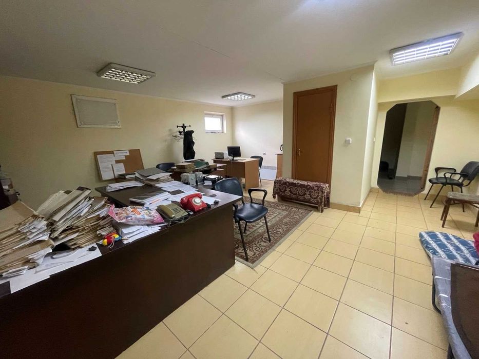 Продаж комерційного приміщення вул Б. Хмельницького