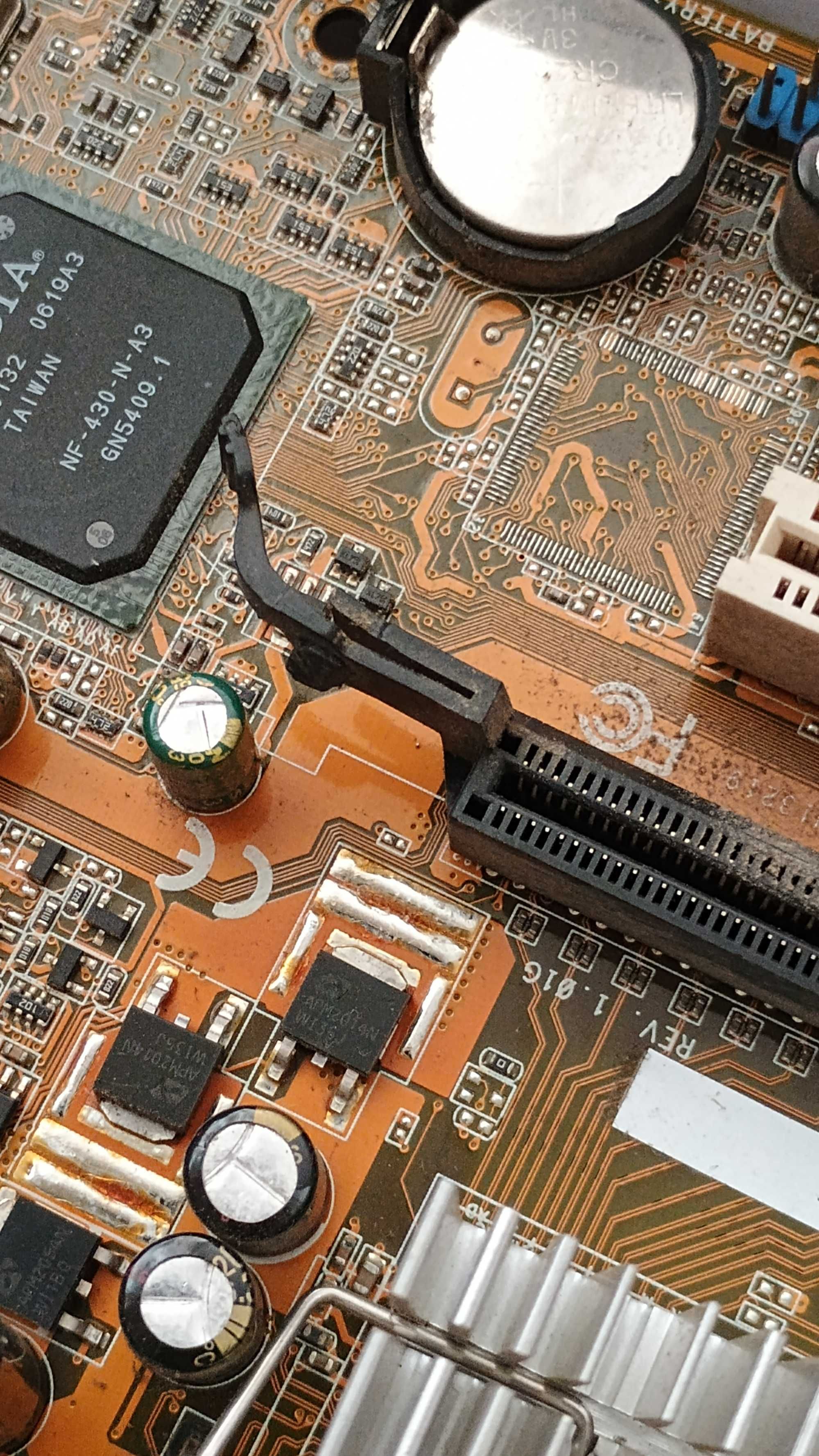 Материнська плата ASUS M2NPV-MX