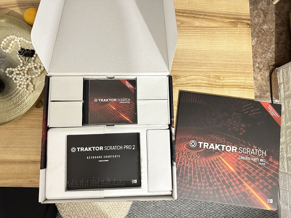 Native Instruments Traktor Scratch A10