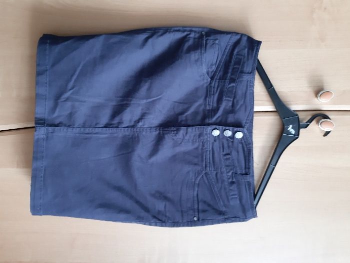 Синя спідниця House