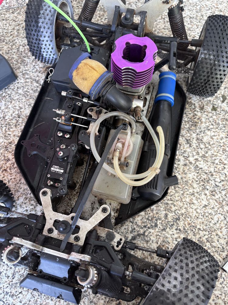 Carrinho RC gasolina