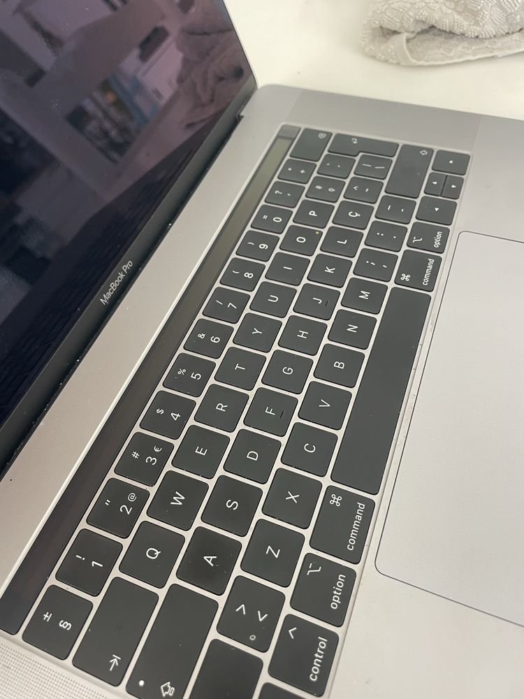 macbook pro 2018