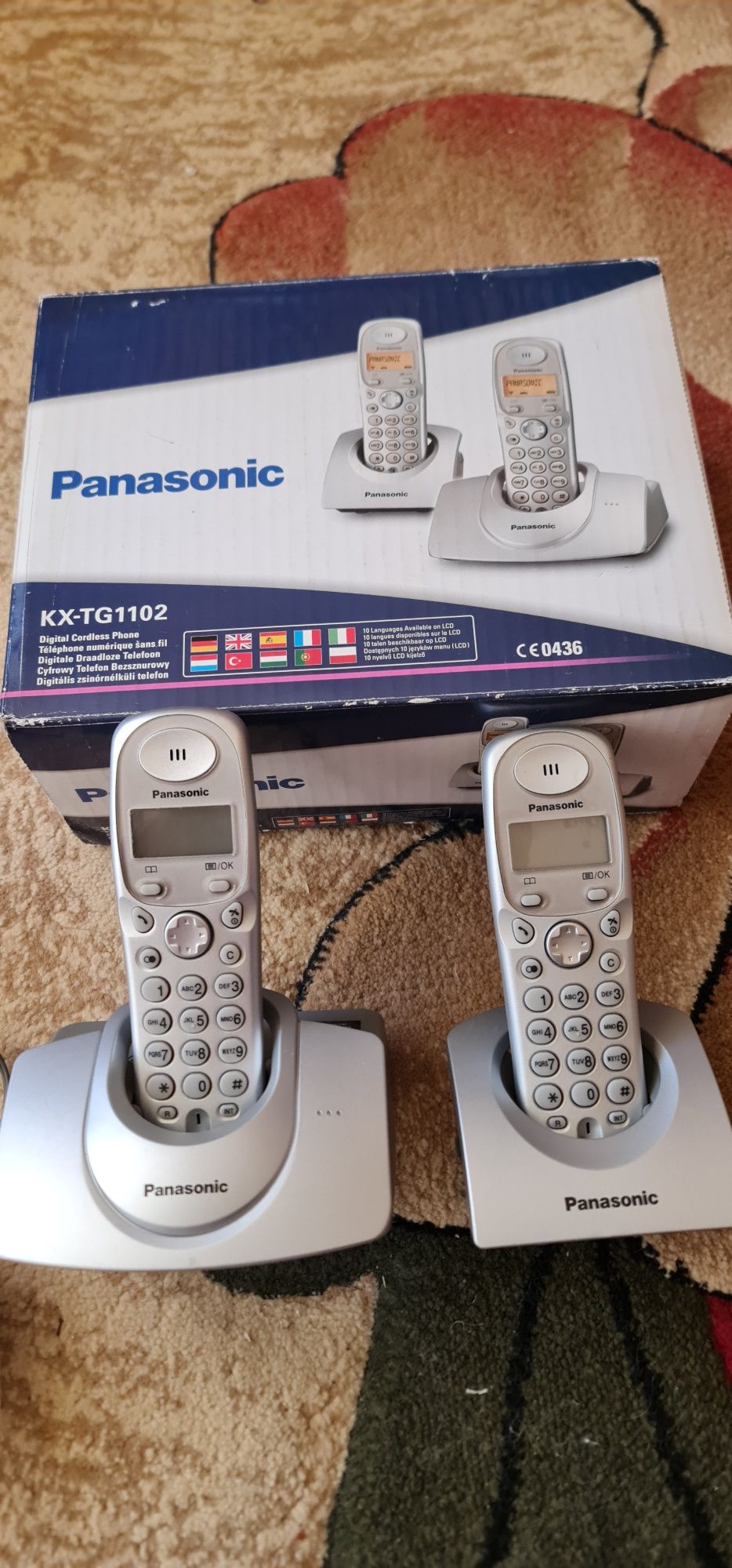 Komplet telefon Panasonic KX-TG1102