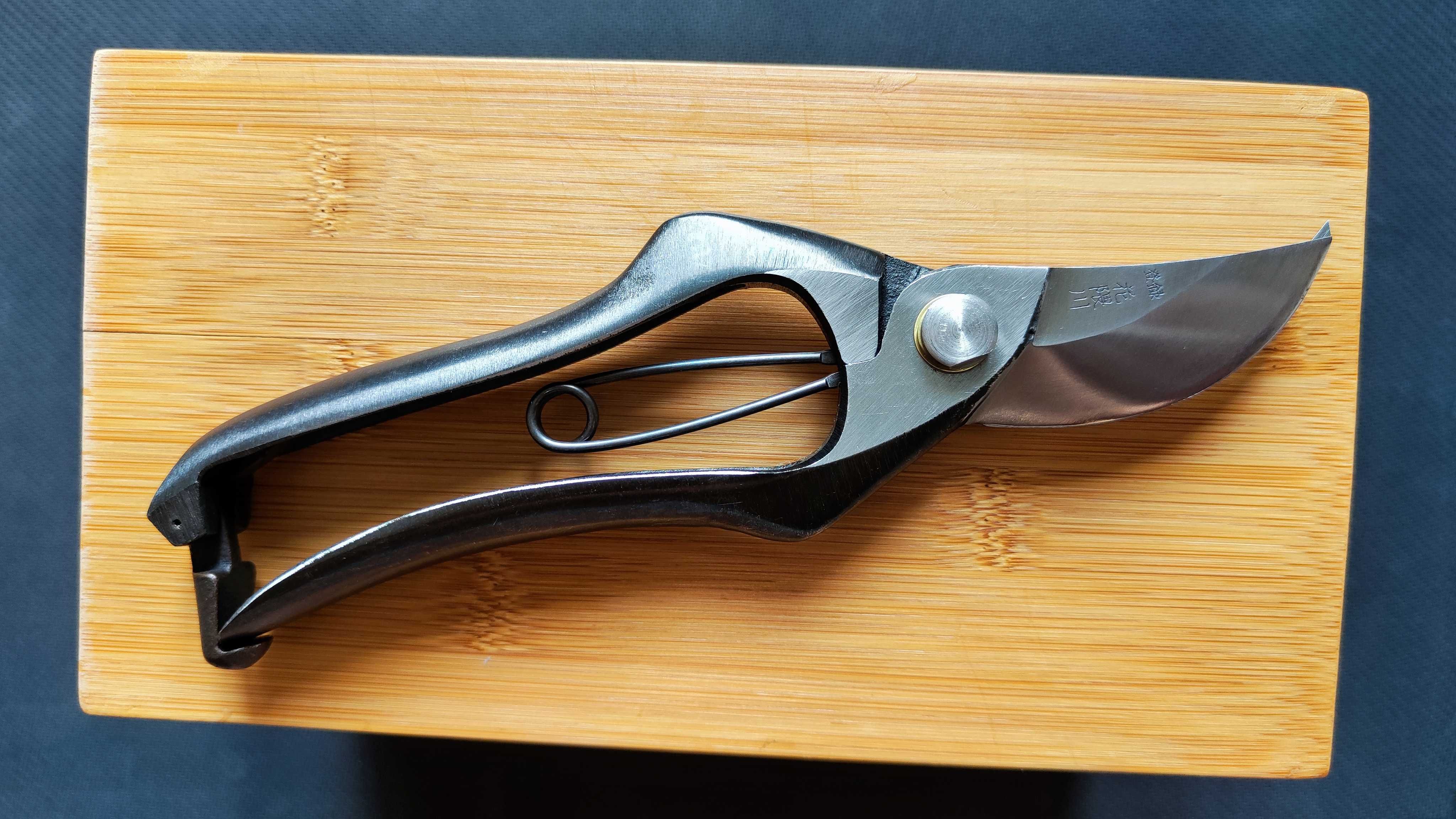 Секатор Hanakumagawa Type A 200