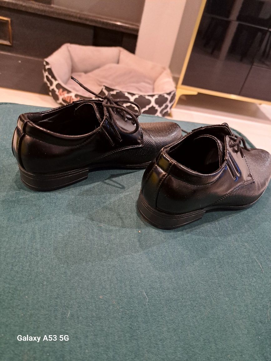 Pantofle czarne  dziecięce