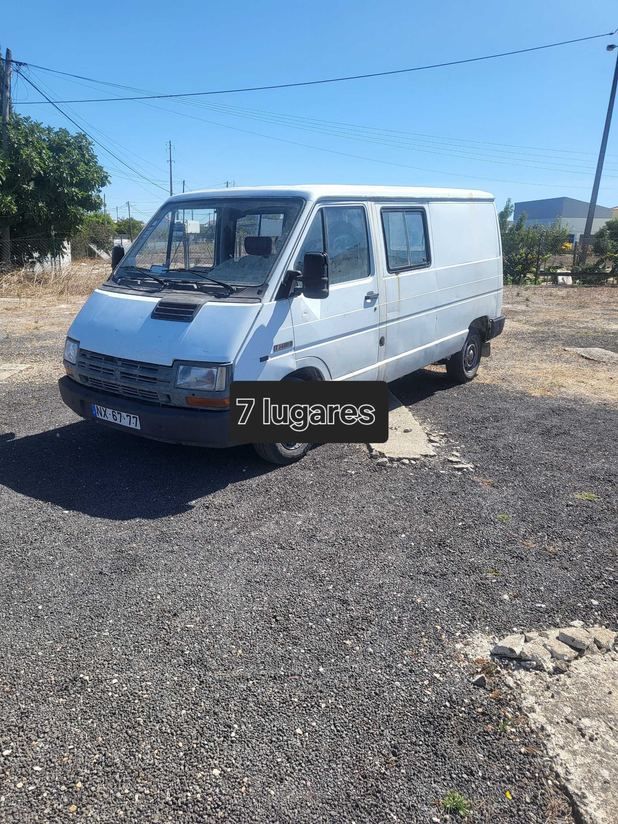 Renault trafic 2500 diesel motor iveco 7 lugares