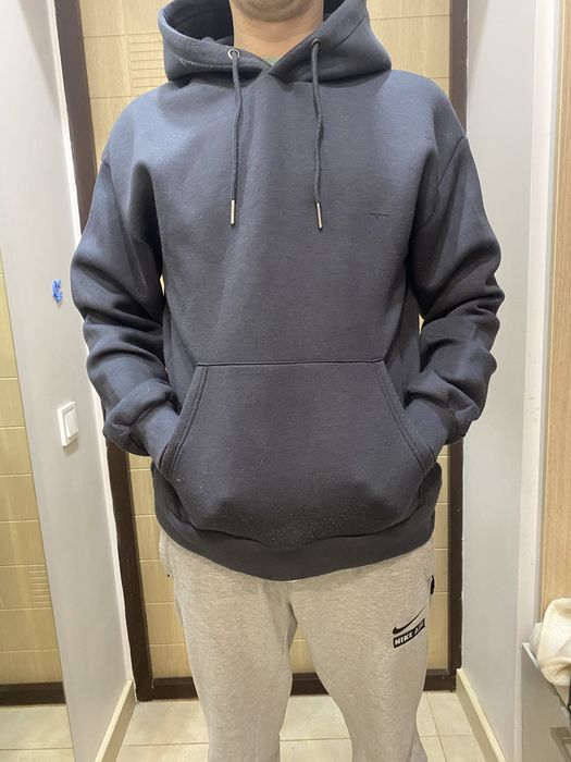 Продам кофту с капюшоном