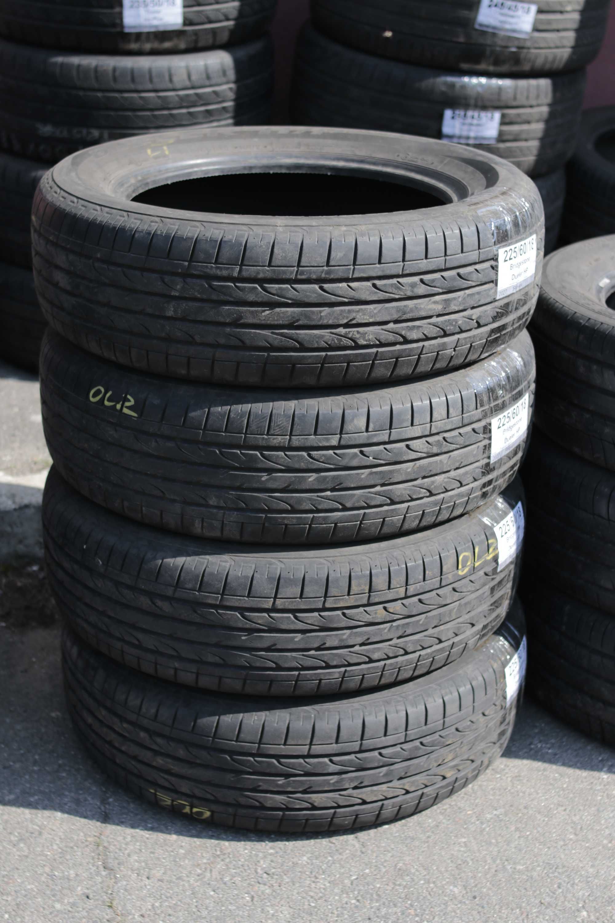 Bridgestone Dueler HP 225/60/R18 Лето Комплект