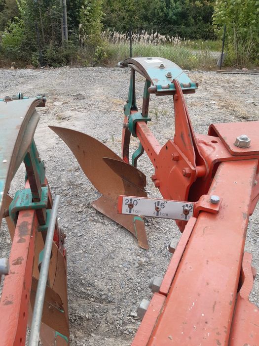 Pług zagonowy Kverneland AD 85 vario
