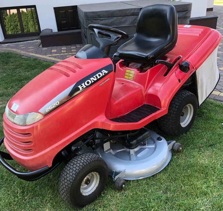 Kosiarka traktorek Honda 2620