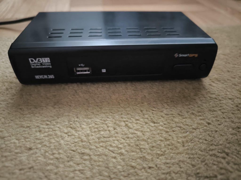 Telewizor Panasonic 42 cale  plus dekoder