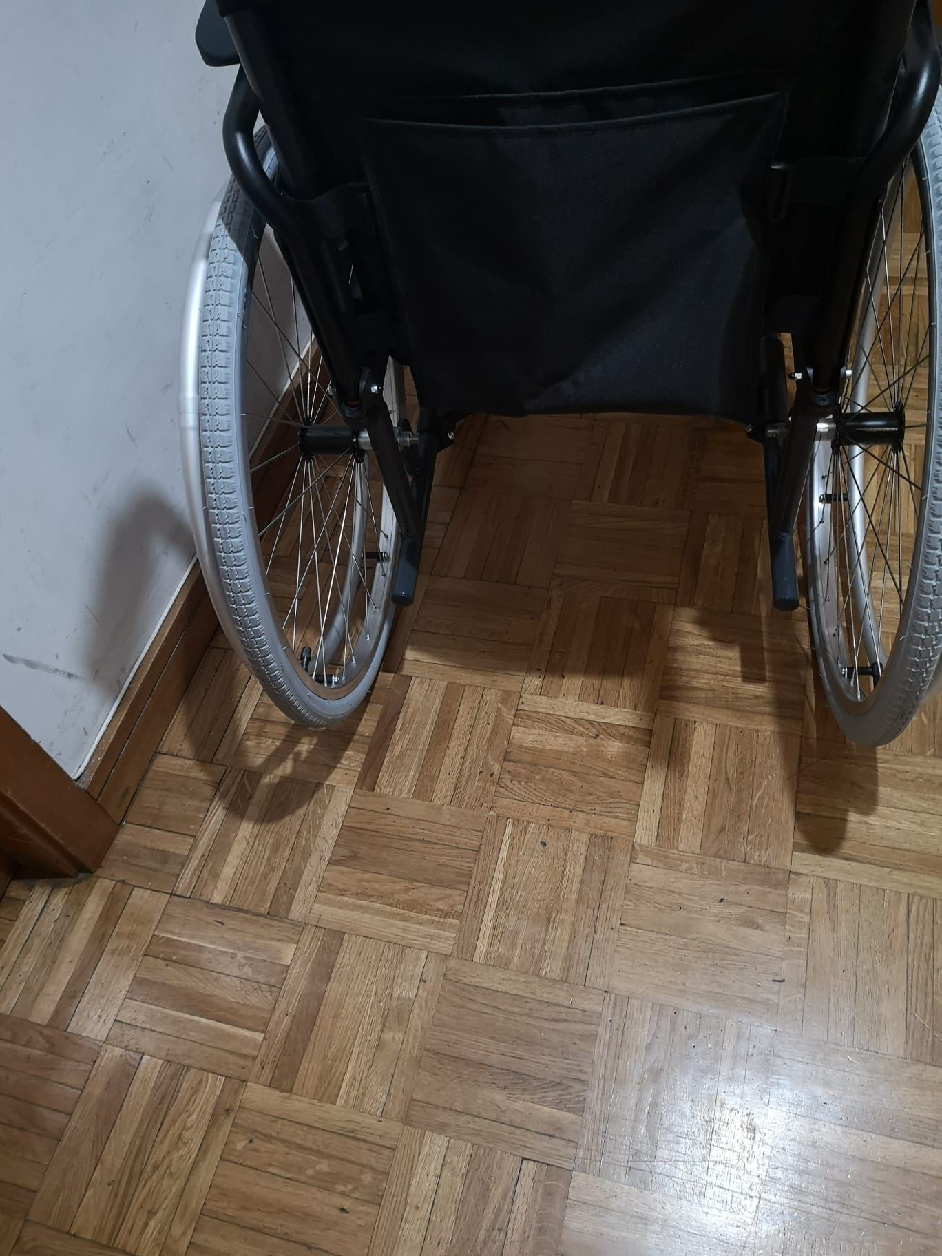 Vendo cadeira de rodas