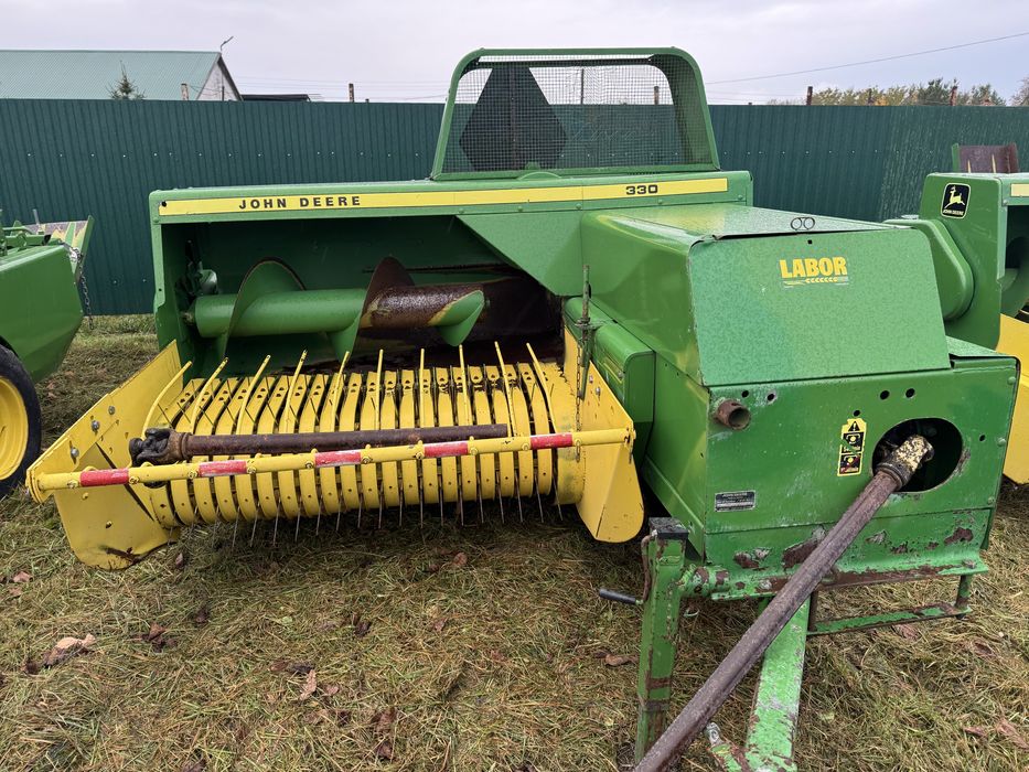 Тюковий Прес Підбирач Пресс подборщик JOHN DEERE 330 (339-336-332)