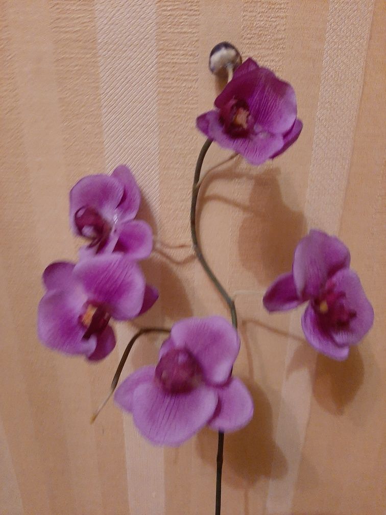 Искуственный цветок орхидеи