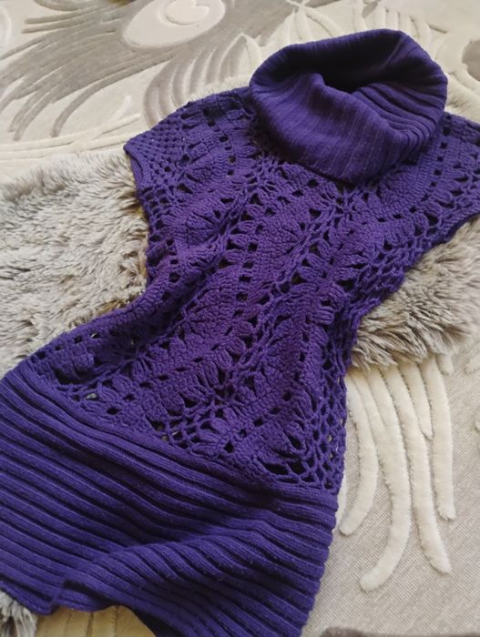 Sweter - ażurowa tunika z golfem