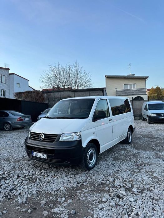 Volkswagen T5 2.5 diesel/9 osobowy/klima